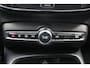 Volvo XC40 1.5 T4 Recharge R-Design Expression | Incl. 12 maanden garantie | Trekhaak | H&K audio | Schuif/kantel dak | Stoelverwarming | Stuurverwarming | Dodehoek detectie | Cruise control | Climate control | 21" velgen | Apple carplay/Android auto | Navigatie | Airco