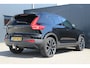 Volvo XC40 1.5 T4 Recharge R-Design Expression | Incl. 12 maanden garantie | Trekhaak | H&K audio | Schuif/kantel dak | Stoelverwarming | Stuurverwarming | Dodehoek detectie | Cruise control | Climate control | 21" velgen | Apple carplay/Android auto | Navigatie | Airco