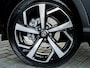 Nissan Qashqai 1.3 DIG-T Tekna Premium Edition 160PK | Leder | Panorama Dak | 360 Camera | Cruise Control | LED Koplampen | Metallic Lak | Navigatie | All Season Banden | 19'' Lichtmetalen Velgen | Apple Carplay | Android Auto | Lane Assist |