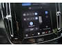 Volvo EX40 Single Motor Extended Range Plus 82 kWh | Verwarmbare voorstoelen en stuurwiel | Trekhaak | Premium audio by Harman Kardon | Adaptieve cruise control | Apple carplay/Android auto