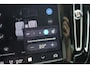 Volvo EX40 Single Motor Extended Range Plus 82 kWh | Verwarmbare voorstoelen en stuurwiel | Trekhaak | Premium audio by Harman Kardon | Adaptieve cruise control | Apple carplay/Android auto