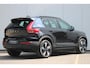Volvo EX40 Single Motor Extended Range Plus 82 kWh | Verwarmbare voorstoelen en stuurwiel | Trekhaak | Premium audio by Harman Kardon | Adaptieve cruise control | Apple carplay/Android auto
