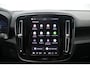 Volvo EX40 Single Motor Extended Range Plus 82 kWh | Verwarmbare voorstoelen en stuurwiel | Trekhaak | Premium audio by Harman Kardon | Adaptieve cruise control | Apple carplay/Android auto
