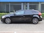 Volvo V40 1.5 T3 Dynamic Edition|Keyless|Autopark|Camera|NAP|Pano