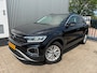 Volkswagen T-Roc 1.5 TSI Life / AUTOMAAT / NAVIGATIE / CAMERA / CRUISE / DIGITAL COCKPIT / NL-AUTO / PARKEERSENSOREN