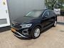 Volkswagen T-Roc 1.5 TSI Life / AUTOMAAT / NAVIGATIE / CAMERA / CRUISE / DIGITAL COCKPIT / NL-AUTO / PARKEERSENSOREN
