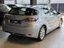 Lexus CT 200h Business Line | Camera | Velours | Keurig onderhouden | Interesse, Proefrit? Bel of app met: 06-24282842 / 06-42130156