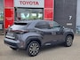 Toyota Yaris Cross 1.5 Hybrid 115 First Edition APPLE/ANDROID PDC STOEL/STUURVERWARMING NAVI AD-CRUISE PRIVACY-GLASS 17"LM-VELGEN