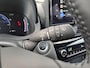 Toyota Yaris Cross 1.5 Hybrid 115 First Edition APPLE/ANDROID STOEL/STUURVERWARMING NAVI AD-CRUISE PRIVACY-GLASS 17"LM-VELGEN