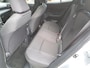 Toyota Yaris Cross 1.5 Hybrid 115 First Edition APPLE/ANDROID STOEL/STUURVERWARMING NAVI AD-CRUISE PRIVACY-GLASS 17"LM-VELGEN