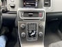 Volvo V60 1.6 T4 Momentum Navigatie full map/Cruisecontr./Elektr. climate contr./Verst.b. lederen multifunct. stuur/Hoogte verstb. stoelen/Parkeersens. V+A/Led dagr. verl./Mult media syst./Boordcomp.-Anti Whiplash hoo