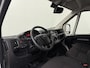 Opel Movano 140PK Bakwagen | Laadklep | Dakspoiler | Camera | Airco | 3-Zits | Cruise