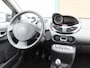 Renault Twingo 1.2 16V Dyn. Clima, Cruise, Schuifbank, APK 7-27.