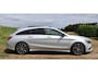 Mercedes-Benz CLA Shooting Brake 180|AMG Upgrade Edition|Pano-dak|Carplay|Automaat|Dealer onderhouden|NL-NAP|Nieuwe apk!