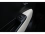 Fiat 500 0.9 TwinAir Turbo Collezione Panoramadak Airco Cruise Uconnect 16”LM Two Tone