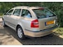 Skoda Octavia Combi 2.0 FSI Ambiente AIRCO CRUISE APK 10-05-2027