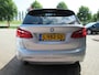 BMW 2-Serie Active Tourer 225i xDrive High Executive | Clima-Airco | Navigatie | Parkeercamera | Incl. BOVAG Garantie | Headsup Display | Keyless Entry |