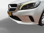 Mercedes-Benz A-klasse 180 Business Solution | Zeer nette auto | Navigatie | Achteruitrijcamera | Parkeersensoren v + a | Comfort stoelen | Stoelverwarming | Bovag garantie | NAP