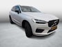 Volvo XC60 2.0 B4 R-Design | Panoramadak | Harman Kardon Audio | Achteruitrijcamera | Parkeersensoren | Keyless Entry | Elektrische Achterklep | Elektrisch Verstelbare Voorstoelen | Parkeerverwarming | Navigatie | Apple Carplay | Android Auto
