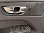 Volvo XC60 2.0 B4 R-Design | Panoramadak | Harman Kardon Audio | Achteruitrijcamera | Parkeersensoren | Keyless Entry | Elektrische Achterklep | Elektrisch Verstelbare Voorstoelen | Parkeerverwarming | Navigatie | Apple Carplay | Android Auto