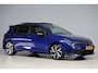 Volkswagen Golf 1.5 eTSI R-Line | panoramadak | camera | adap. cruise | dodehoek detectie | camera | keyless | sfeerverlichting