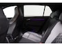 Volkswagen Golf 1.5 eTSI R-Line | panoramadak | camera | adap. cruise | dodehoek detectie | camera | keyless | sfeerverlichting