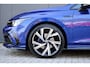 Volkswagen Golf 1.5 eTSI R-Line | panoramadak | camera | adap. cruise | dodehoek detectie | camera | keyless | sfeerverlichting