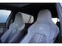 Volkswagen Golf 1.5 eTSI R-Line | panoramadak | camera | adap. cruise | dodehoek detectie | camera | keyless | sfeerverlichting