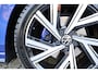 Volkswagen Golf 1.5 eTSI R-Line | panoramadak | camera | adap. cruise | dodehoek detectie | camera | keyless | sfeerverlichting