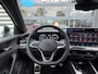 Volkswagen Passat Variant 1.5 eTSI R-Line Edition | Trekhaak | Panoramadak | Eletrische A-klep | Head up Display | Stoel-Stuur verwarming | Matrix lead koplampen |