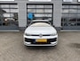 Volkswagen Passat Variant 1.5 eTSI R-Line Edition | Trekhaak | Panoramadak | Eletrische A-klep | Head up Display | Stoel-Stuur verwarming | Matrix lead koplampen |