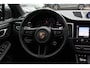 Porsche Macan 2.0 / Trekhaak / Panoramadak / Camera / Luchtvering / Bose / 21'' / Adaptieve Stoelen / Stuur+Stoelverwarming / Sportchrono / DAB /  Cruise Control