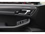 Porsche Macan 2.0 / Trekhaak / Panoramadak / Camera / Luchtvering / Bose / 21'' / Adaptieve Stoelen / Stuur+Stoelverwarming / Sportchrono / DAB /  Cruise Control