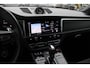 Porsche Macan 2.0 / Trekhaak / Panoramadak / Camera / Luchtvering / Bose / 21'' / Adaptieve Stoelen / Stuur+Stoelverwarming / Sportchrono / DAB /  Cruise Control