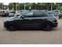 Porsche Macan 2.0 / Trekhaak / Panoramadak / Camera / Luchtvering / Bose / 21'' / Adaptieve Stoelen / Stuur+Stoelverwarming / Sportchrono / DAB /  Cruise Control