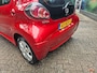 Toyota Aygo 1.0-12V Aspiration Red | 1E EIGENAAR | 3/6 of 12 MND GARANTIE | AIRCO | ELEC PAKKET | NW APK |