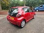 Toyota Aygo 1.0-12V Aspiration Red | 1E EIGENAAR | 3/6 of 12 MND GARANTIE | AIRCO | ELEC PAKKET | NW APK |