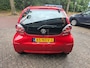Toyota Aygo 1.0-12V Aspiration Red | 1E EIGENAAR | 3/6 of 12 MND GARANTIE | AIRCO | ELEC PAKKET | NW APK |