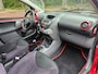 Toyota Aygo 1.0-12V Aspiration Red | 1E EIGENAAR | 3/6 of 12 MND GARANTIE | AIRCO | ELEC PAKKET | NW APK |