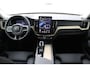 Volvo XC60 T6 AWD Ultra Dark | Luchtvering | Trekhaak | Head-Up | Panoramadak | 360 Camera |