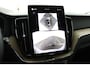 Volvo XC60 T6 AWD Ultra Dark | Luchtvering | Trekhaak | Head-Up | Panoramadak | 360 Camera |