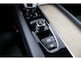 Volvo XC60 T6 AWD Ultra Dark | Luchtvering | Trekhaak | Head-Up | Panoramadak | 360 Camera |