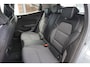 Renault Clio 1.6 E-Tech Hybrid 140 Intens +Led+Navigatie+Half-Leder+stoel-verw+Camera+cruise+Parkeer-Hulp+16"Lm = Nardo grey !!