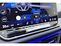 Volkswagen Tiguan 1.5 eTSI Automaat | Trekhaak | Navigatie | Stoel & Stuurverwarming | Camera | Climate control | Keyless | Lichtmetalen velgen