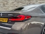 BMW 5-Serie 545e xDrive * INIVIDUAL * HUD * ACHTER AS STUURING * M PAKKET * PANORAMA *