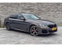 BMW 5-Serie 545e xDrive * INIVIDUAL * HUD * ACHTER AS STUURING * M PAKKET * PANORAMA *
