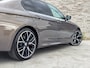 BMW 5-Serie 545e xDrive * INIVIDUAL * HUD * ACHTER AS STUURING * M PAKKET * PANORAMA *