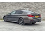 BMW 5-Serie 545e xDrive * INIVIDUAL * HUD * ACHTER AS STUURING * M PAKKET * PANORAMA *