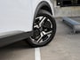 Peugeot 2008 1.2 PureTech 100 Allure PDC + CAM. | CRUISE.C | 17''LM | DAB | NAVI | APPLE-CARPLAY | CLIMA