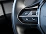 Peugeot 2008 1.2 PureTech 100 Allure PDC + CAM. | CRUISE.C | 17''LM | DAB | NAVI | APPLE-CARPLAY | CLIMA